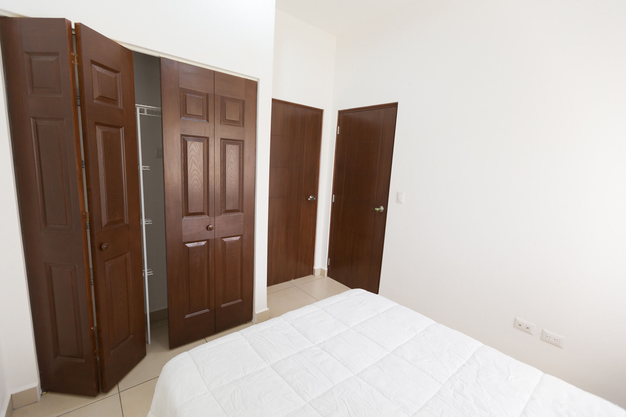 Apartamentos Vistas De Santo Domingo Managua Luaran gambar