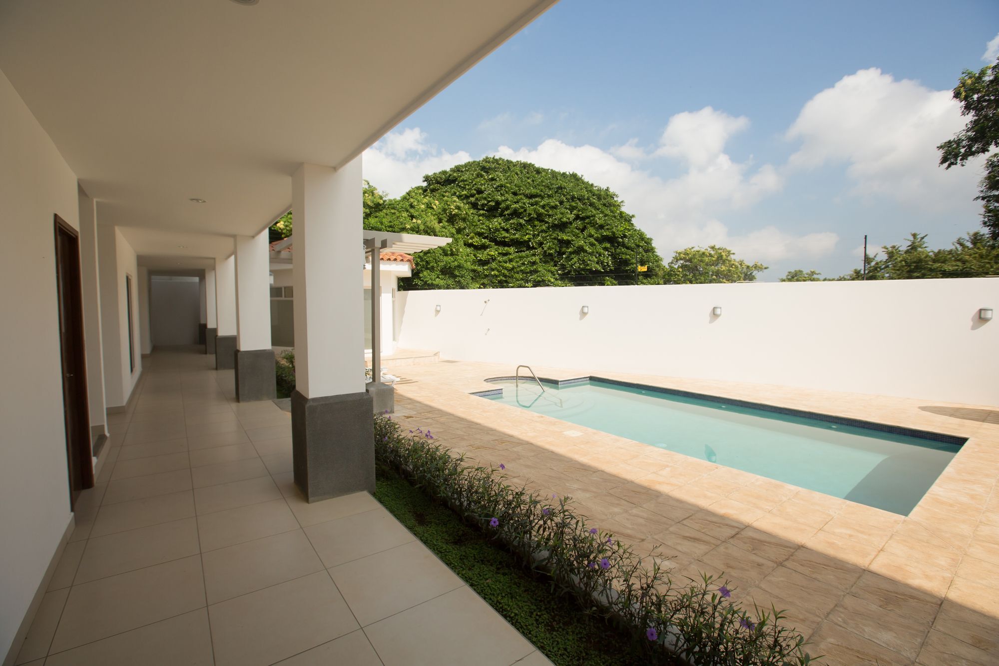 Apartamentos Vistas De Santo Domingo Managua Luaran gambar